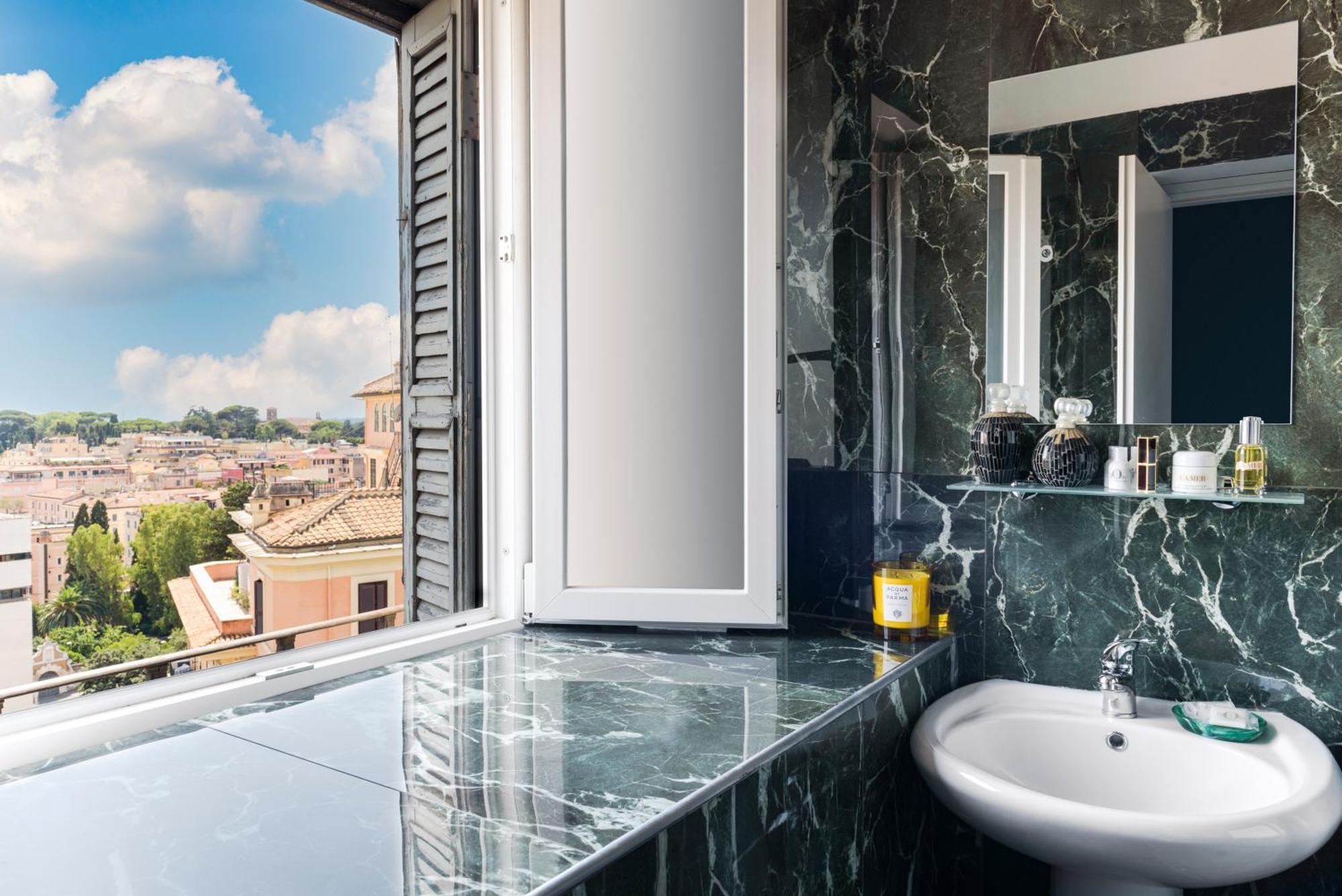 Elysium Suites Colosseo Рим Екстериор снимка